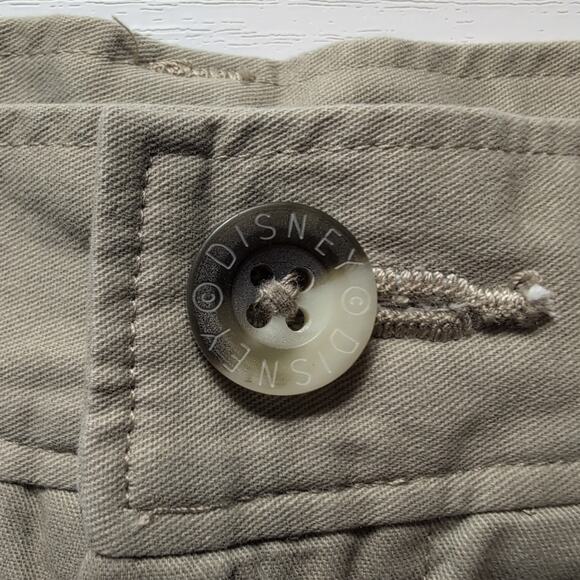 Disney World Mens Chino Shorts Size 38 Beige Flat Front Khaki Mickey Mouse New - Picture 8 of 16